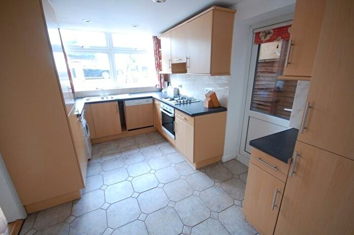 4 Bedroom Town House To Rent In Chatsworth Road, London, W4
