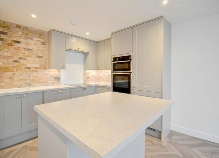 1 Bedroom Flat To Rent In The Belvedere, Homerton Street, Cambridge, CB2