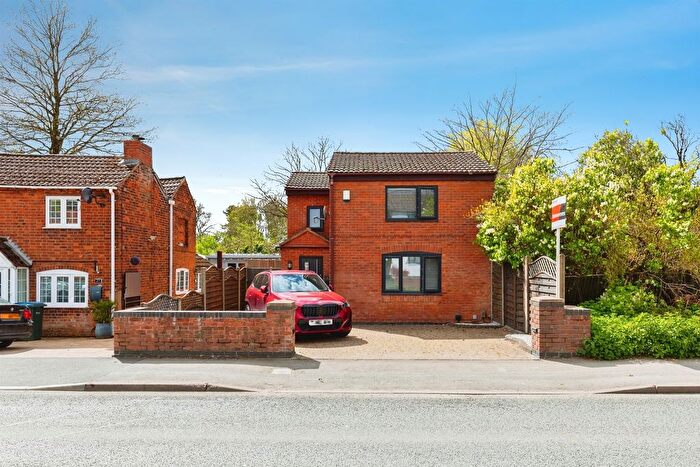 3 Bedroom Detached House For Sale In Tamworth Road, Coventry, CV6