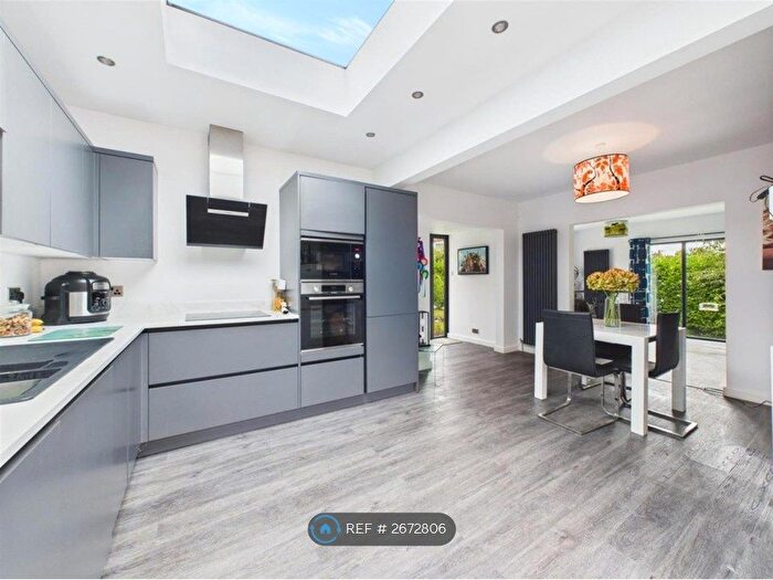 3 Bedroom Bungalow To Rent In Kempton Road, Lancaster, LA1