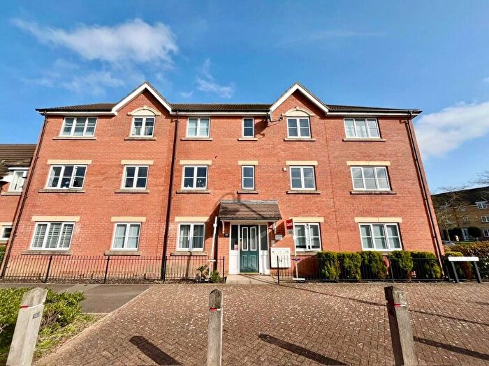 2 Bedroom Apartment For Sale In Vale Drive, Hampton Vale, Peterborough, Cambridgeshire, PE7
