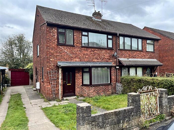 3 Bedroom Semi-Detached House For Sale In Tower Street, Dukinfield, SK16