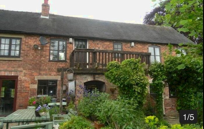 3 Bedroom Barn Conversion To Rent In The Green Road, Ashbourne, DE6