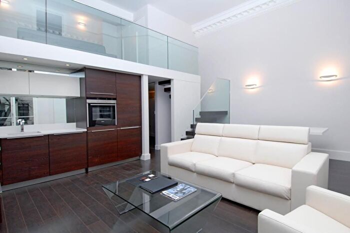 2 Bedroom Flat To Rent In Queens Gardens, Bayswater, W2