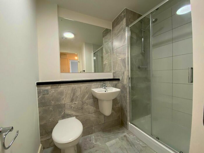 1 Bedroom Flat To Rent In Nation Way, City Centre, Liverpool, L1