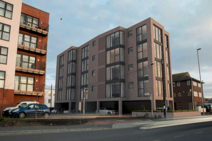 2 Bedroom Flat To Rent In West Quay Road, Poole, BH15