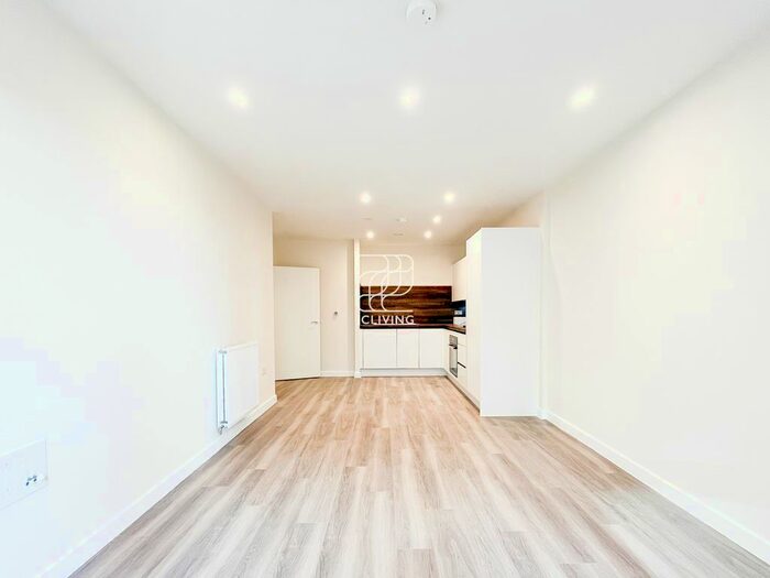 1 Bedroom Flat To Rent In Tansy House, Forest Road, London, E17