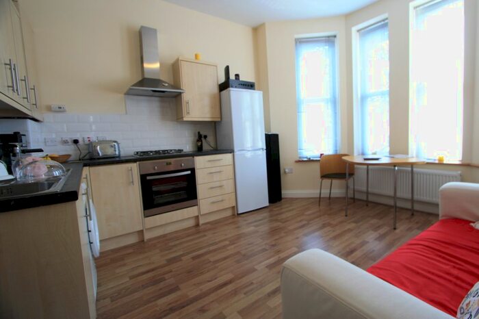 1 Bedroom Flat To Rent In Ledbury Road, Croydon, CR0