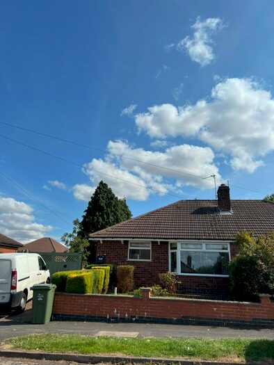 2 Bedroom Bungalow To Rent In Festival Avenue, Thurmaston, Leicester, Leicestershire, LE4