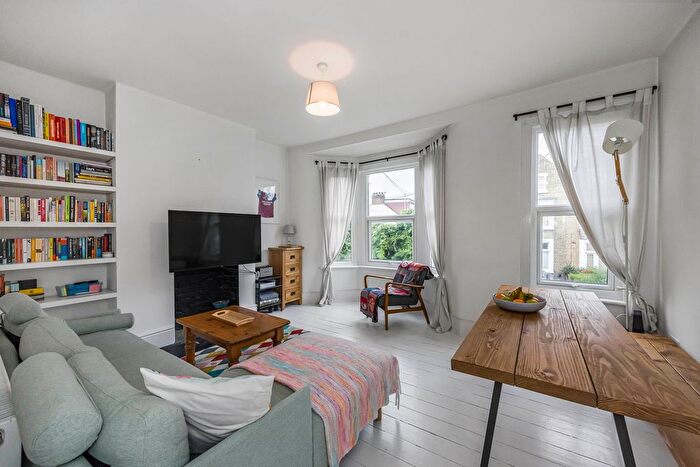 2 Bedroom Flat For Sale In Vicarage Road, London, E10