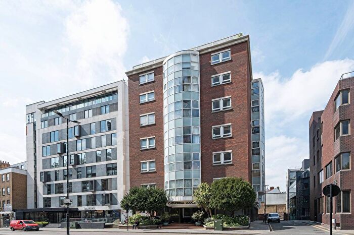 2 Bedroom Flat To Rent In Aldersgate Street, City, London, EC1A