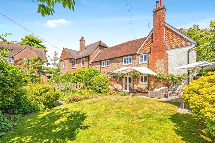 1 Bedroom Flat For Sale In North Street, Midhurst, West Sussex, GU29