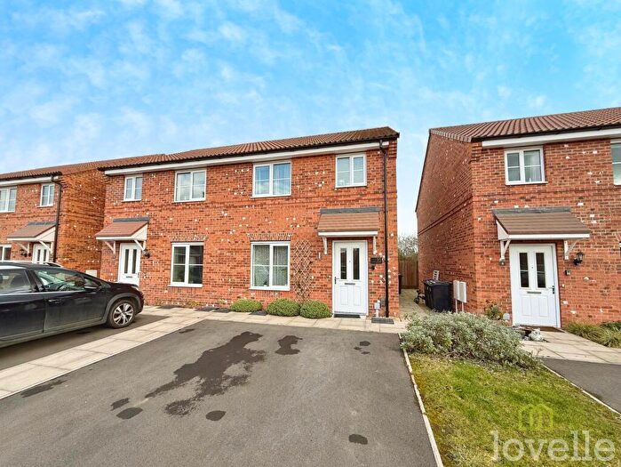 3 Bedroom Semi-Detached House For Sale In Fogg Close, Waddington, LN5