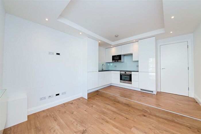 2 Bedroom Flat To Rent In Chippenham Road, Maida Vale, W9