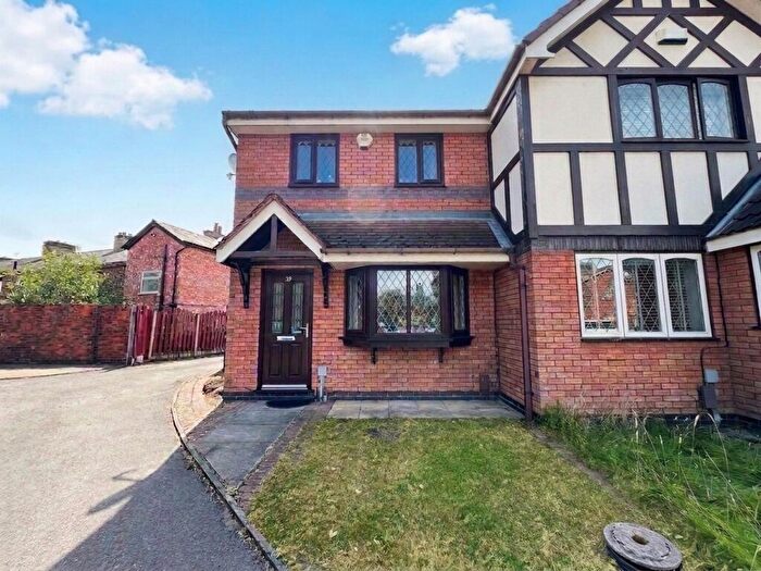 2 Bedroom Semi-Detached House For Sale In Waterslea, Eccles, M30