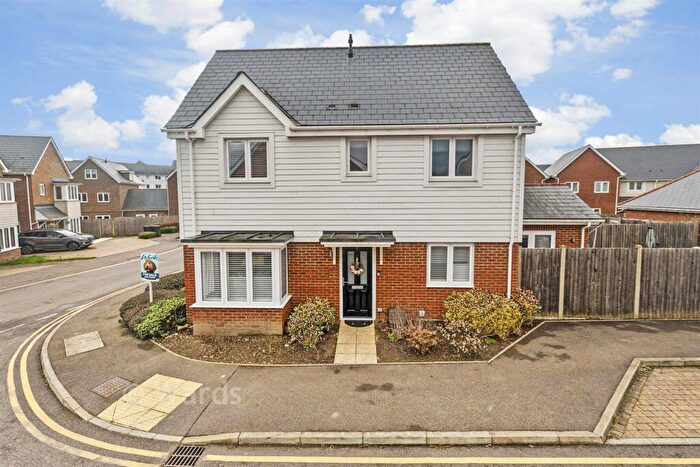 3 Bedroom Semi-Detached House For Sale In Byrne Road, Holborough Lakes, Snodland, Kent, ME6