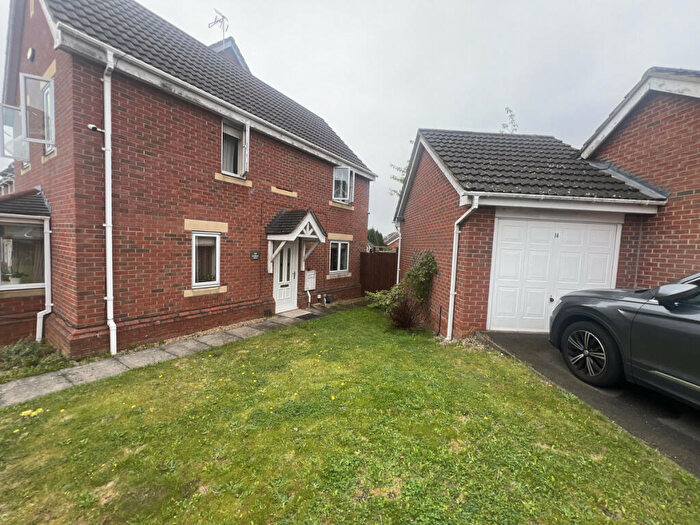 3 Bedroom Semi-Detached House To Rent In Richmore Road, Leicester, LE5