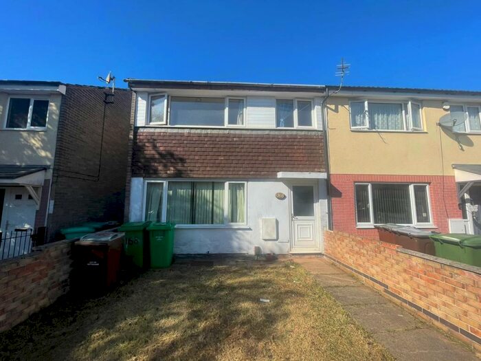 3 Bedroom Semi-Detached House To Rent In Cranwell Road, Nottingham, NG8