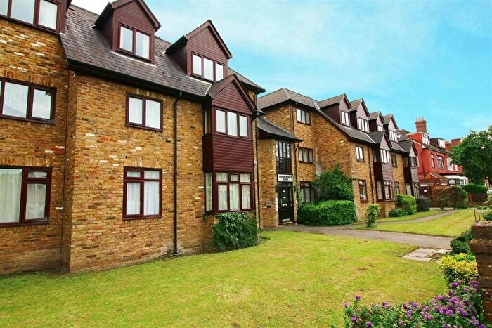 1 Bedroom Flat To Rent In Gainsborough Lodge, Harrow, HA1