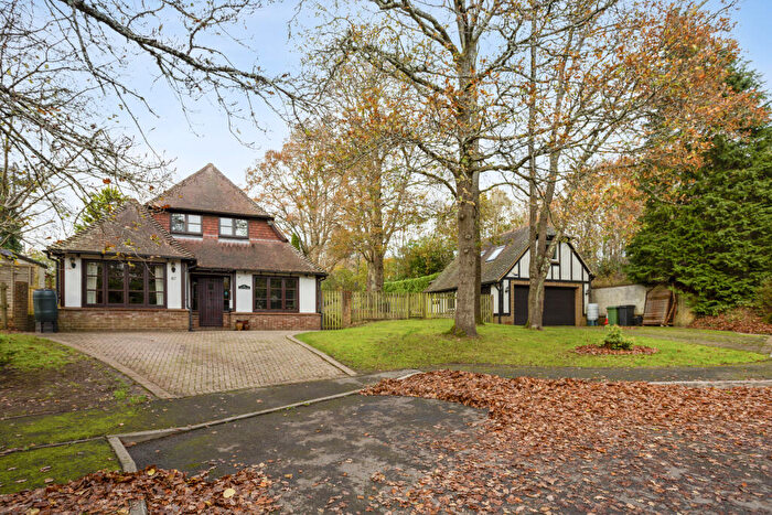 4 Bedroom Detached House For Sale In London Road, Liphook, GU30