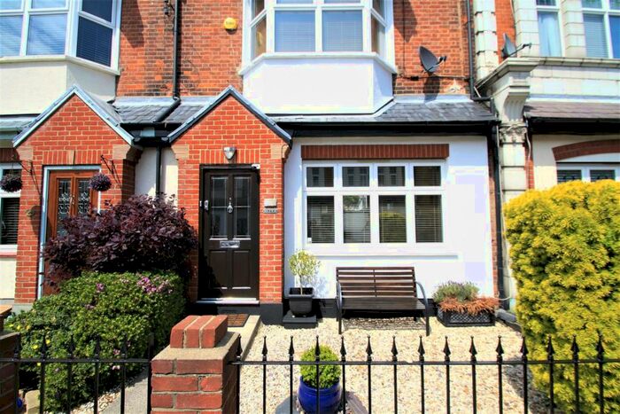 4 Bedroom Terraced House To Rent In Glendale Gardens, Leigh-On-Sea, SS9