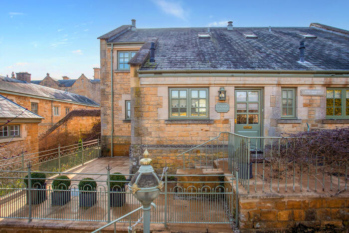 2 Bedroom Semi-Detached House For Sale In Northwick Park, Blockley, GL56