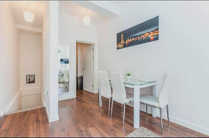 2 Bedroom Flat To Rent In Homer Street, Marylebone, London, W1H