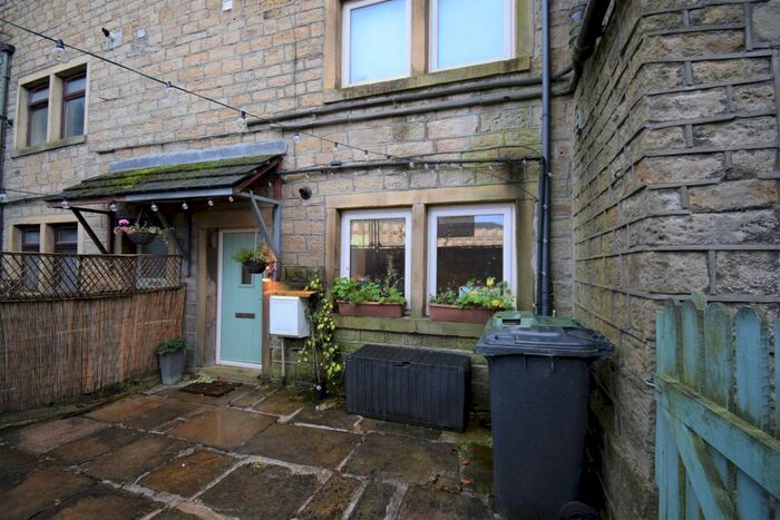 1 Bedroom Cottage To Rent In Manchester Road, Slaithwaite, Huddersfield HD7