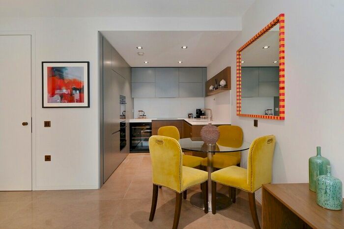 1 Bedroom Flat To Rent In Babmaes Street, St James, SW1Y