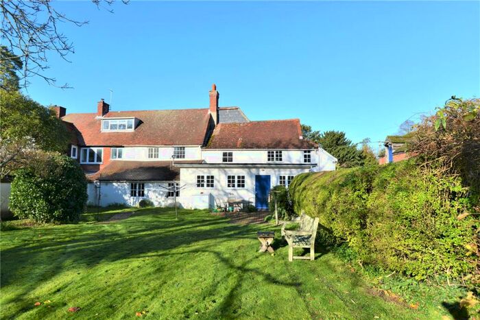 4 Bedroom Semi-Detached House For Sale In East End, Damerham, Fordingbridge, Hampshire, SP6