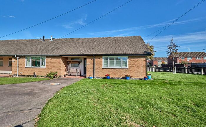 1 Bedroom Semi-Detached Bungalow For Sale In Netherley Road, Hinckley, LE10