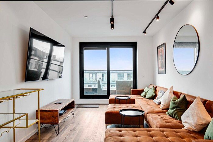 2 Bedroom Flat To Rent In Lawrence Road, Tottenham, N15