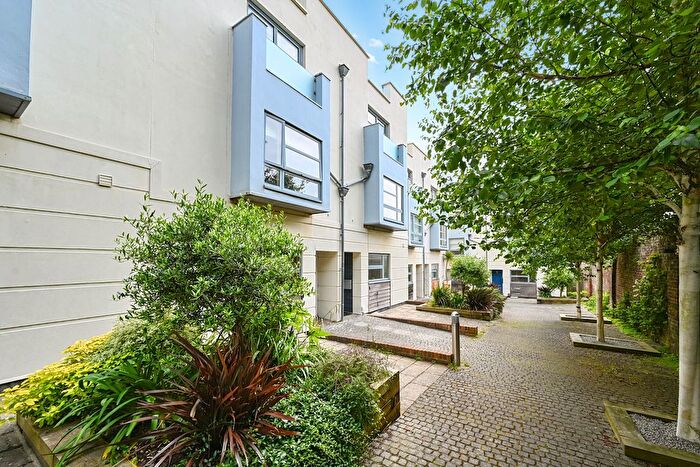 3 Bedroom Terraced House To Rent In Sussex Square Mews, Brighton, BN2
