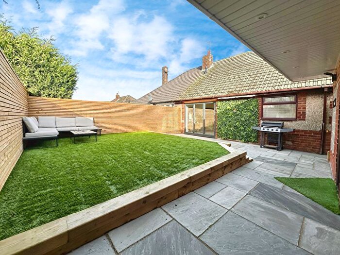 2 Bedroom Semi-Detached Bungalow For Sale In Holden Avenue, Bury, BL9