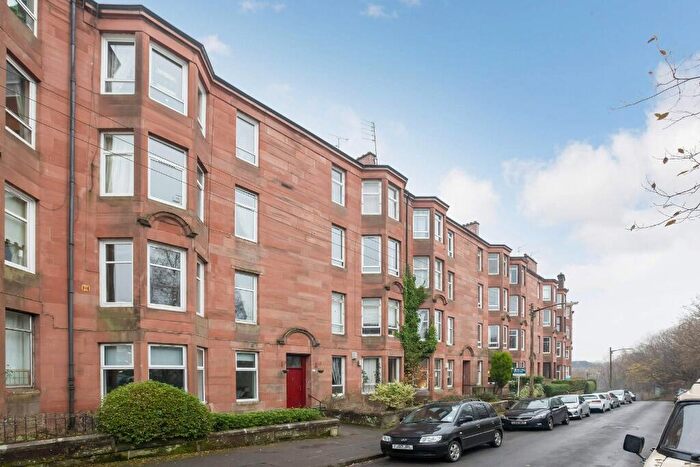 2 Bedroom Flat To Rent In Garrioch Quadrant, North Kelvinside, Glasgow, G20
