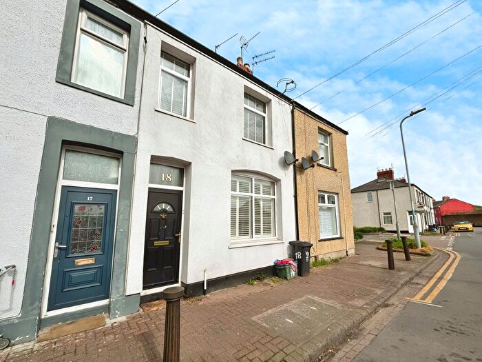 2 Bedroom House To Rent In Albany Street, NP20