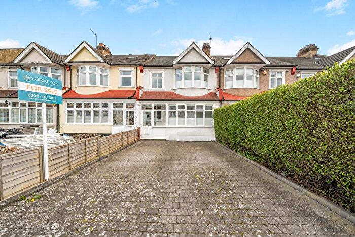 3 Bedroom Terraced House For Sale In Chesham Road, London, SE20