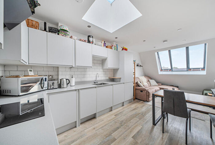 1 Bedroom Apartment For Sale In Raleigh Road, Southville, Bristol, BS3