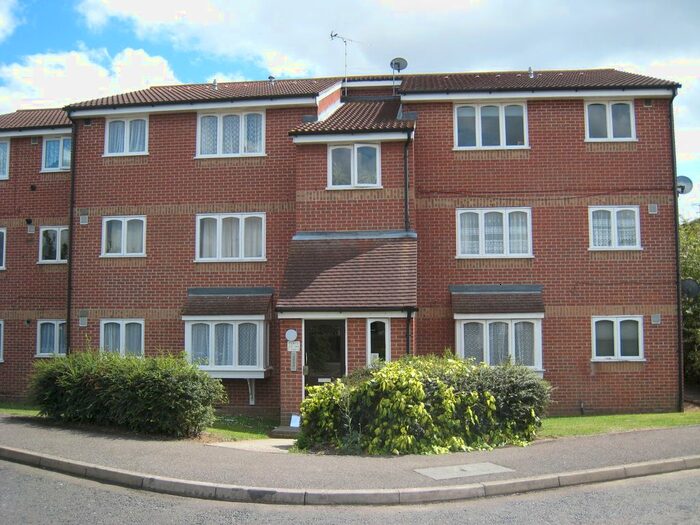 Studio To Rent In Parklands, Rochford, Essex, SS4