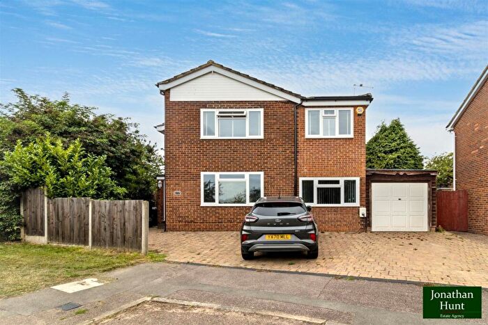 4 Bedroom Detached House For Sale In Monks Walk, Buntingford, SG9