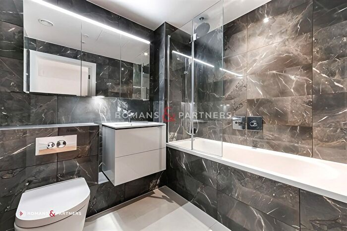 1 Bedroom Flat To Rent In Palace View, Lambeth, SE1