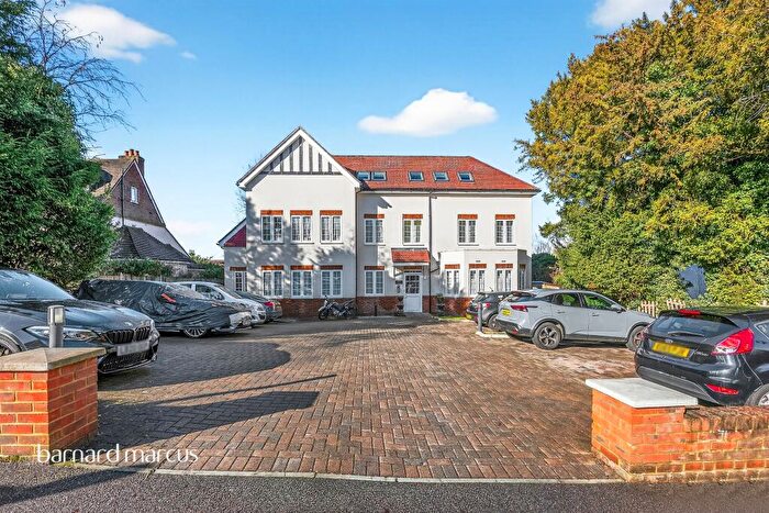 2 Bedroom Flat For Sale In Beech Avenue, South Croydon, CR2