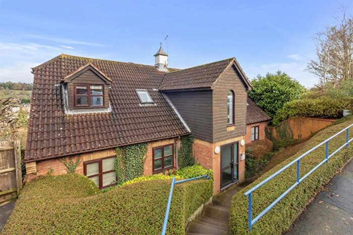 1 Bedroom Apartment For Sale In Gandon Vale, Downley, High Wycombe, HP13