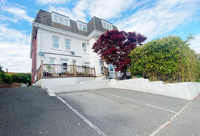 2 Bedroom Flat To Rent In Churchill Lodge, Alumdale Road, Bournemouth, Dorset, BH4