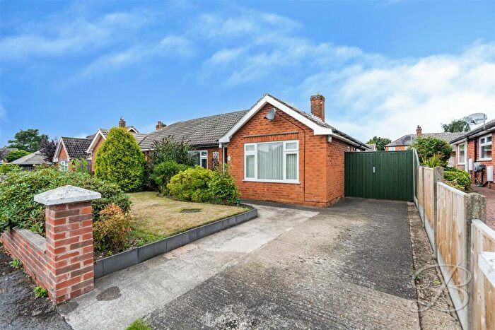 2 Bedroom Bungalow For Sale In Gordon Close, Farnsfield, Newark, NG22