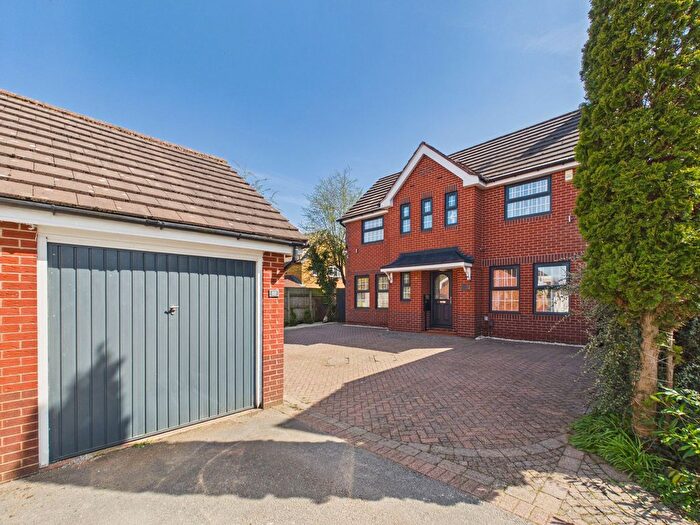 3 Bedroom Detached House For Sale In Bramble Croft, Sutton-In-Ashfield, Nottinghamshire, NG17