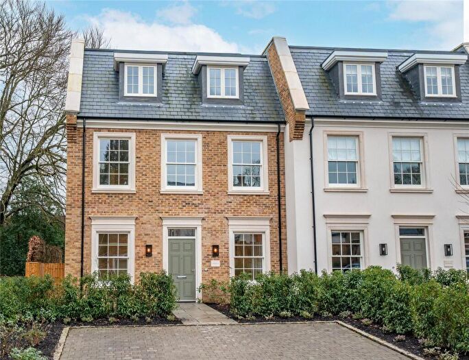 4 Bedroom Semi Detached House For Sale In Langham Place, Winchester, Hampshire, SO22