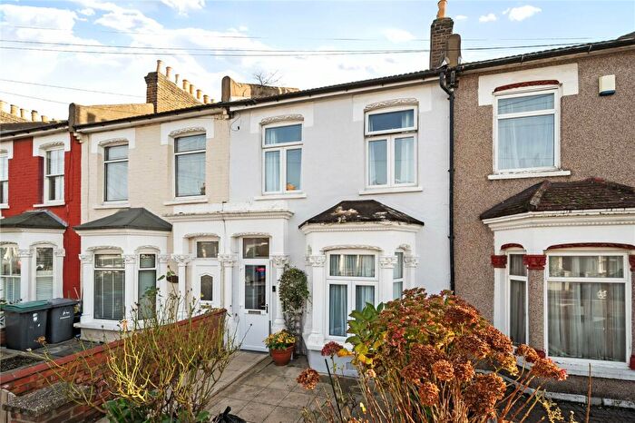 3 Bedroom Terraced House To Rent In Glenwood Road, Harringay, London, N15