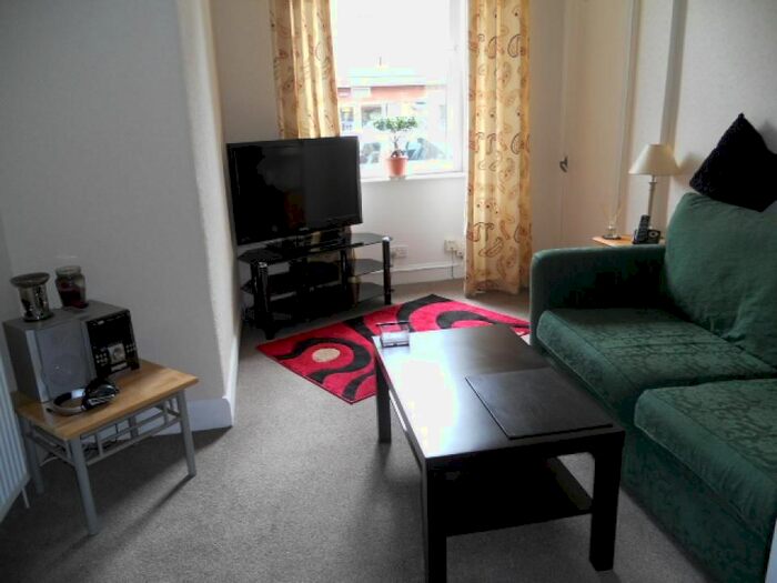 1 Bedroom Flat To Rent In Bryson Road, Edinburgh, EH11