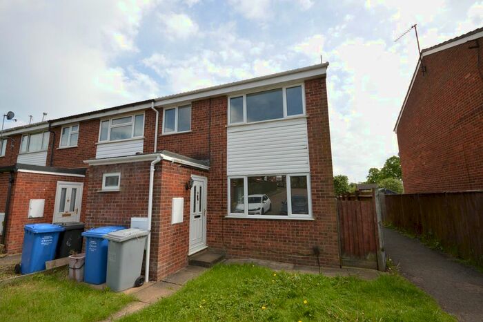 3 Bedroom Property To Rent In Hawkins Close, Rothwell, Kettering, NN14